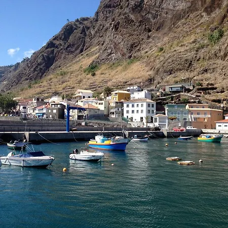 The Docks Ocean Front - Next To (adults Only) Paul do Mar (Madeira)